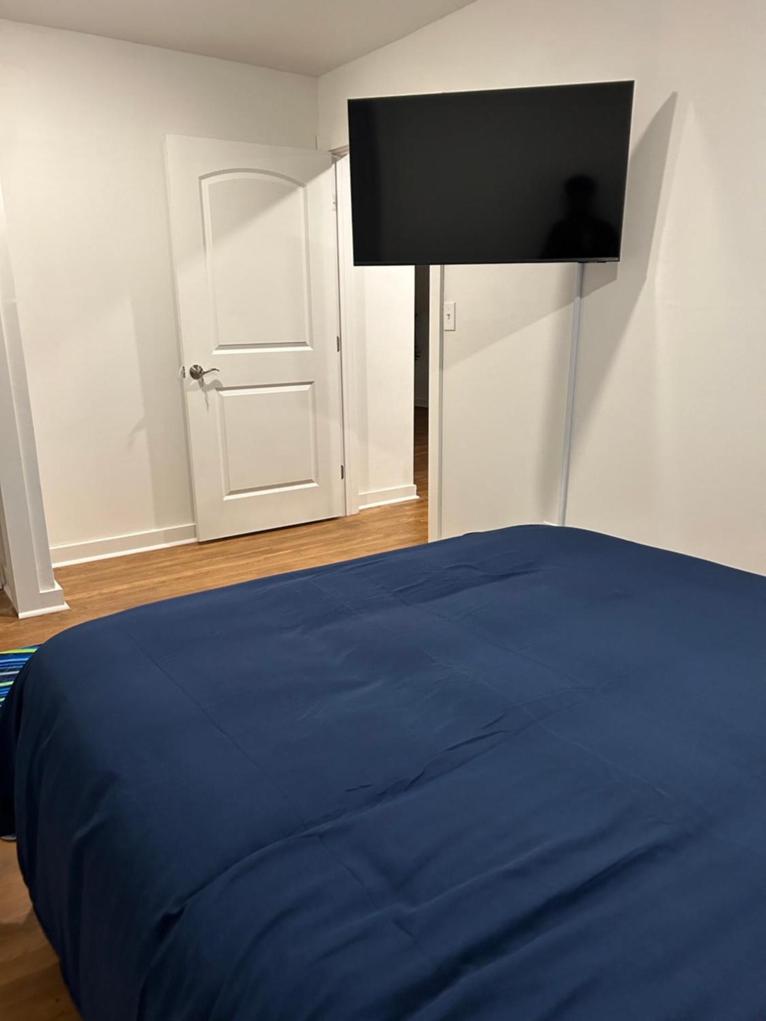 Opulent Bedroom By Downtown Atl 1 * Atlanta