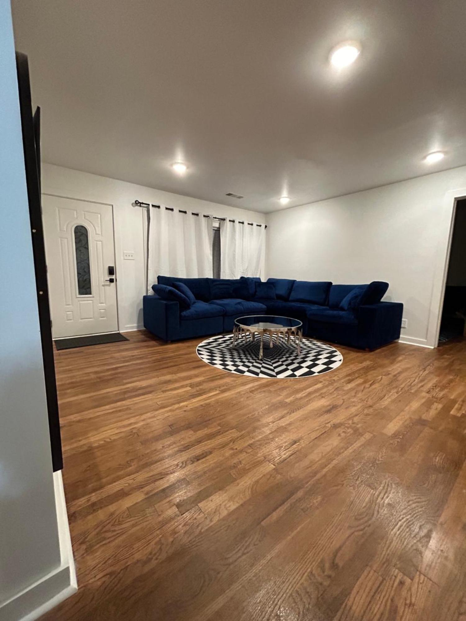 Opulent Bedroom By Downtown Atl 1